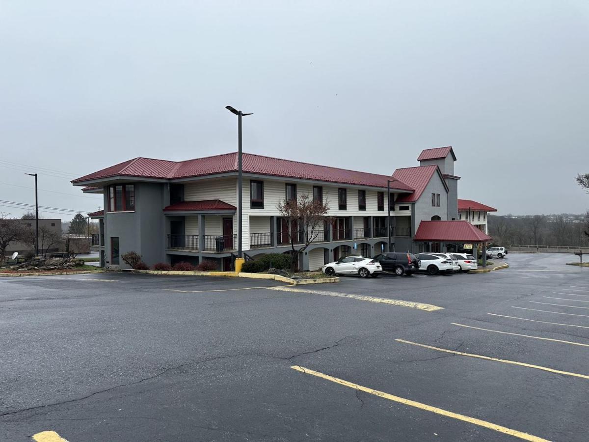 Red Roof Inn Lancaster Smoketown  Bagian luar foto